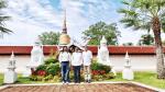 ร่วมพิธีแห่เทียนพรรษา