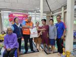 รับมอบถุงยังชีพจากรองผู้ว่าราชการจังหวัดชุมพร