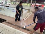 ฉีดล้างตลาดสดเทศบาลตำบลนาโพธิ์